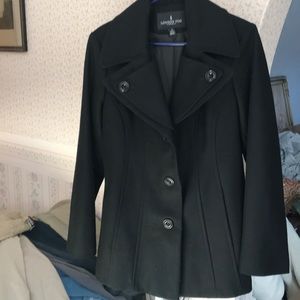 Very nice London Fog black winter coat!
